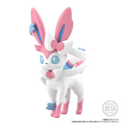 Pokemon Scale World Paldea Region Penny & Sylveon Figure Set