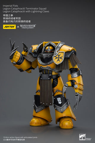 JoyToy - Warhammer 40000 - Imperial Fists Legion Cataphractii Terminator with Lightning Claws