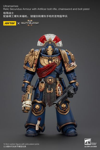 JoyToy - Warhammer 40000 - Space Marine Ultramarines Relic Secundus Armour with Artificer bolt rifle, chainsword and bolt pistol