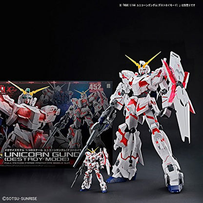 Gunpla -  MEGA SIZE 1/48 UNICORN GUNDAM (DESTROY MODE)