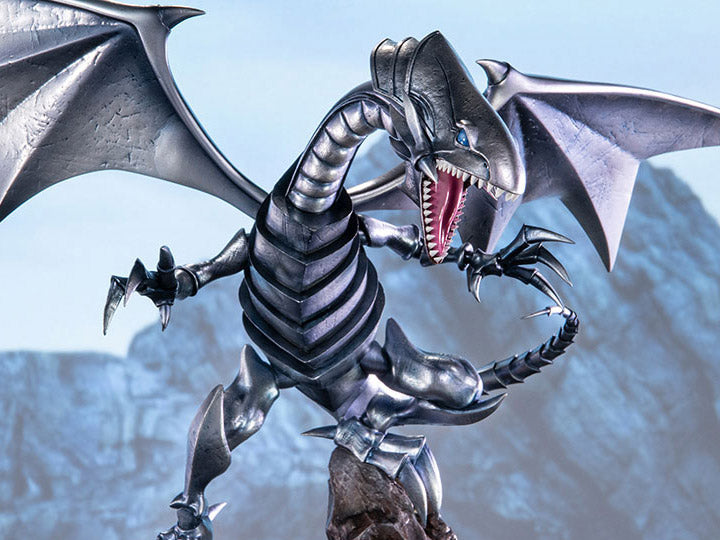 First 4 Figures - Yu-Gi-Oh! Blue Eyes White Dragon (Silver Variant) Statue